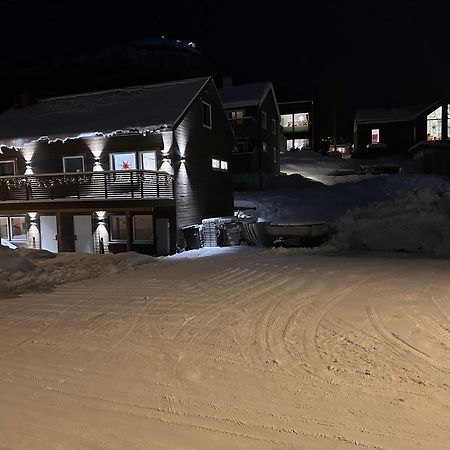 Tromsdalen Aurora Apartments Тромсьо Екстериор снимка